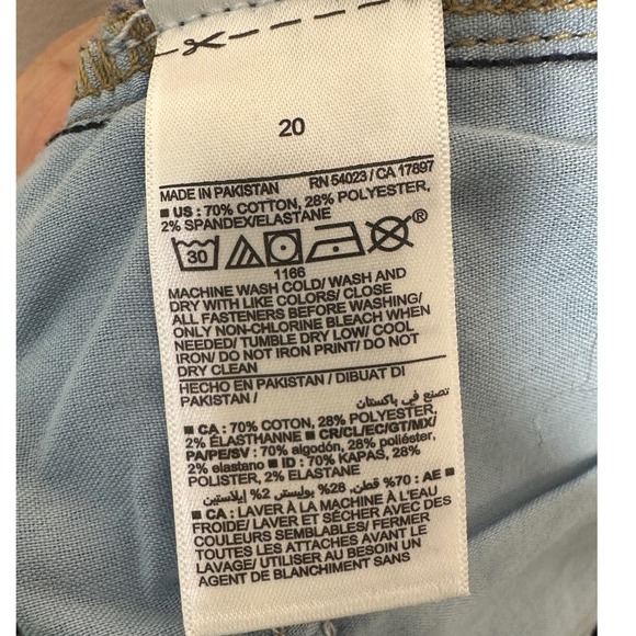 Old Navy NWT Rockstar Super Skinny High Rise Jeans Women Size 20 Secret Pockets‎ - Picture 5 of 7